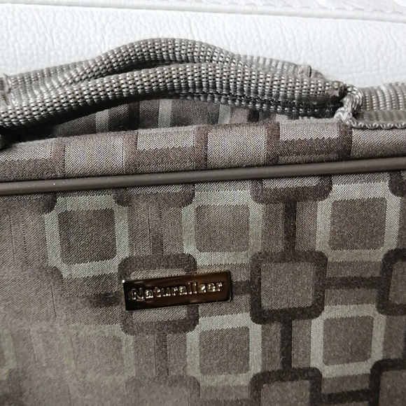 Naturalizer Make-Up|Travel Bag Divider & Organizer - Picture 6 of 8